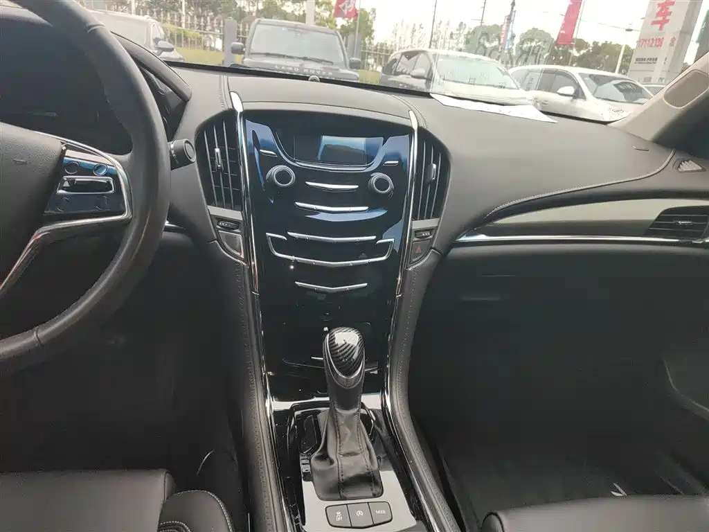 Cadillac ATS-L 2019 — фото 13