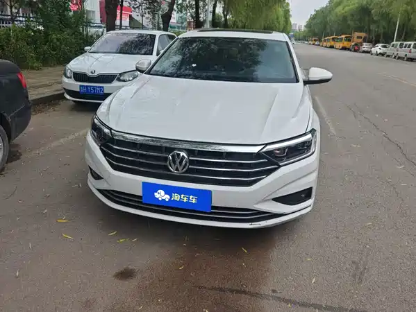 Volkswagen Sagitar 2020