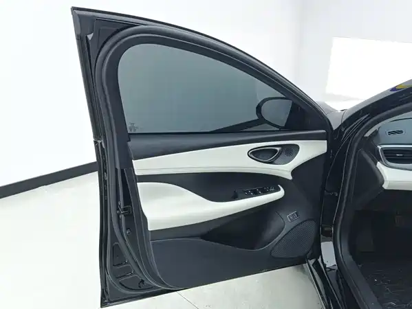BYD Seal 05 DM-i 2025