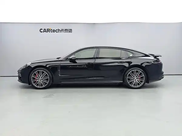 Porsche Panamera 2018
