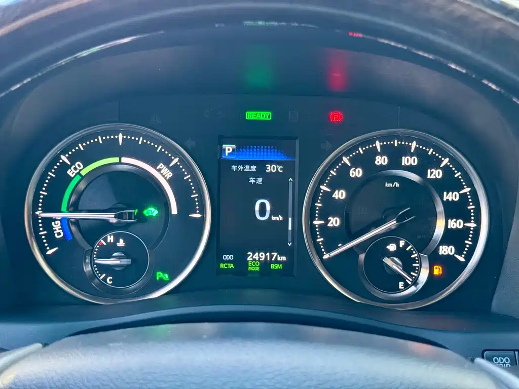 Toyota Alphard 2019 — фото 14