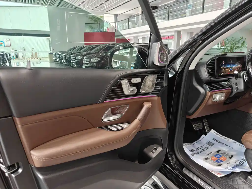 Mercedes-Benz GLS 2025 — фото 12
