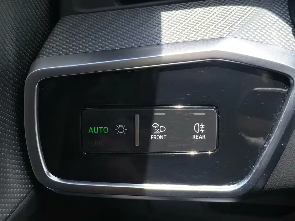 Audi A6L 2023 — фото 33