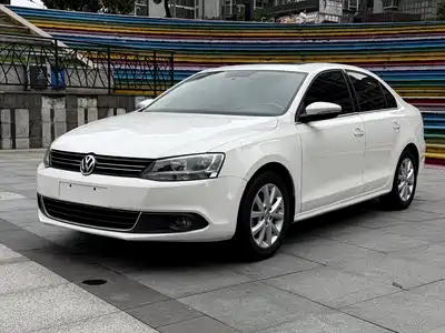 Volkswagen Sagitar 2013