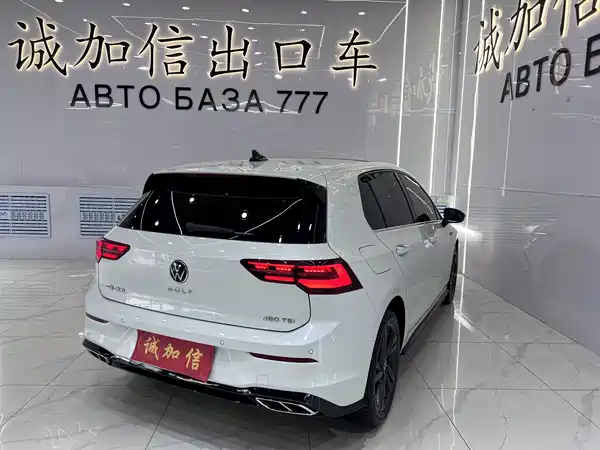 Volkswagen Golf 2023