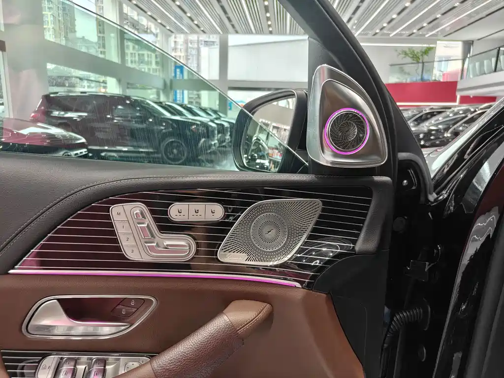 Mercedes-Benz GLS 2025 — фото 11