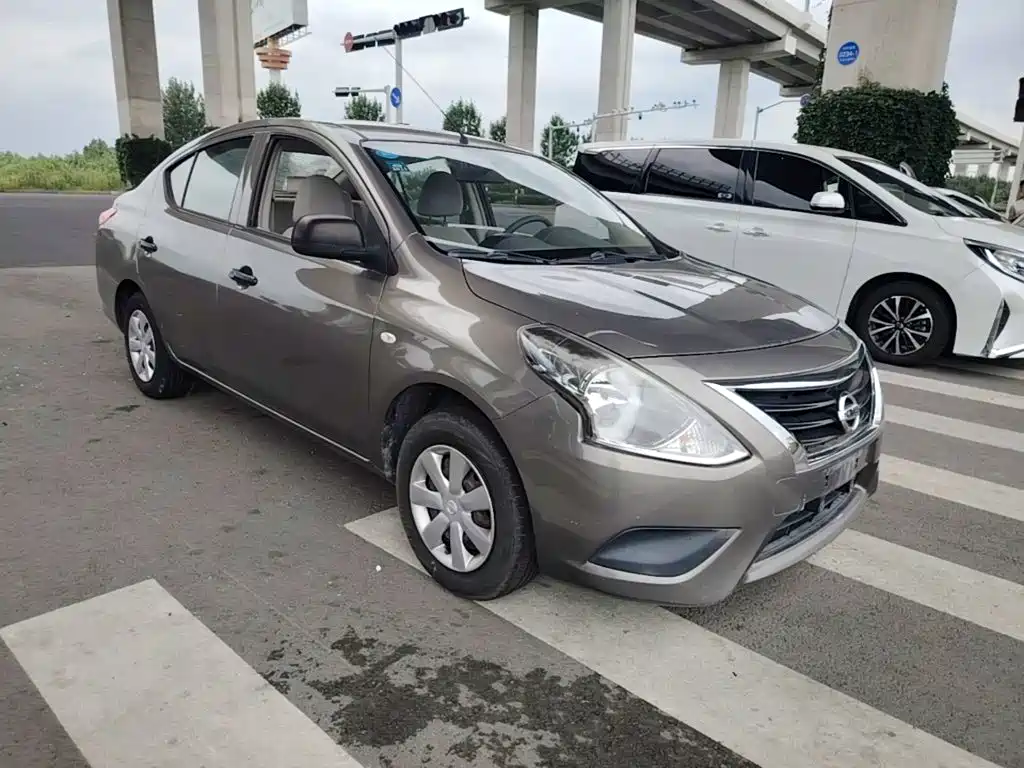 Nissan Sunny 2017 — фото 4