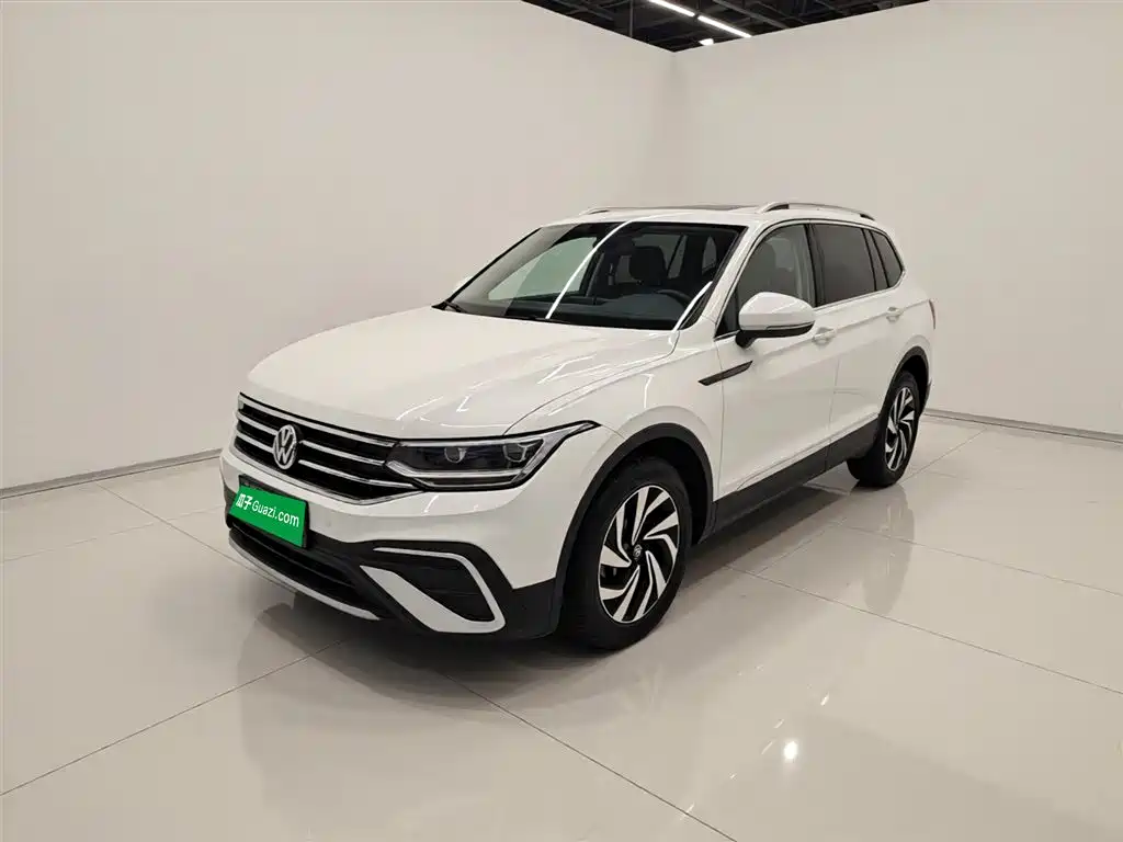 Volkswagen Tiguan L 2023 — фото 2