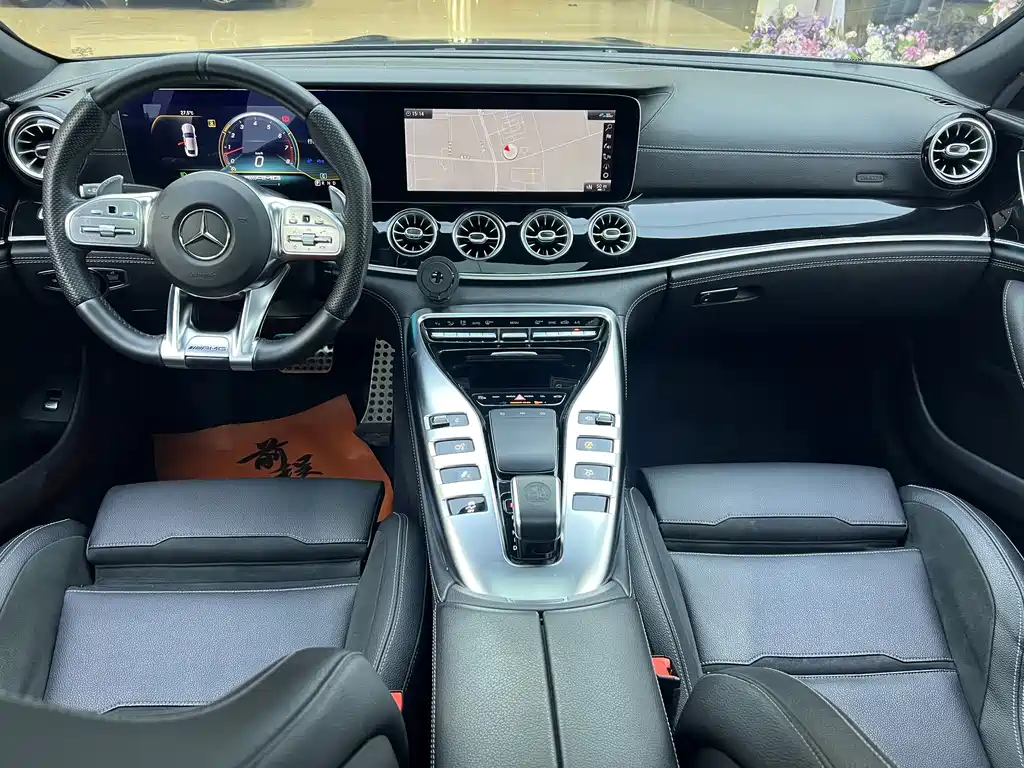 Mercedes-Benz AMG GT 2019 — фото 16