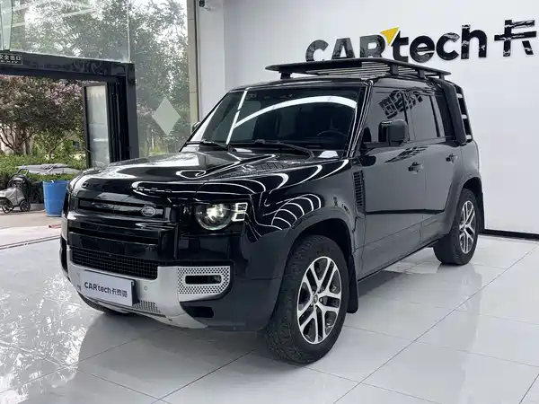 Land Rover Defender 2023