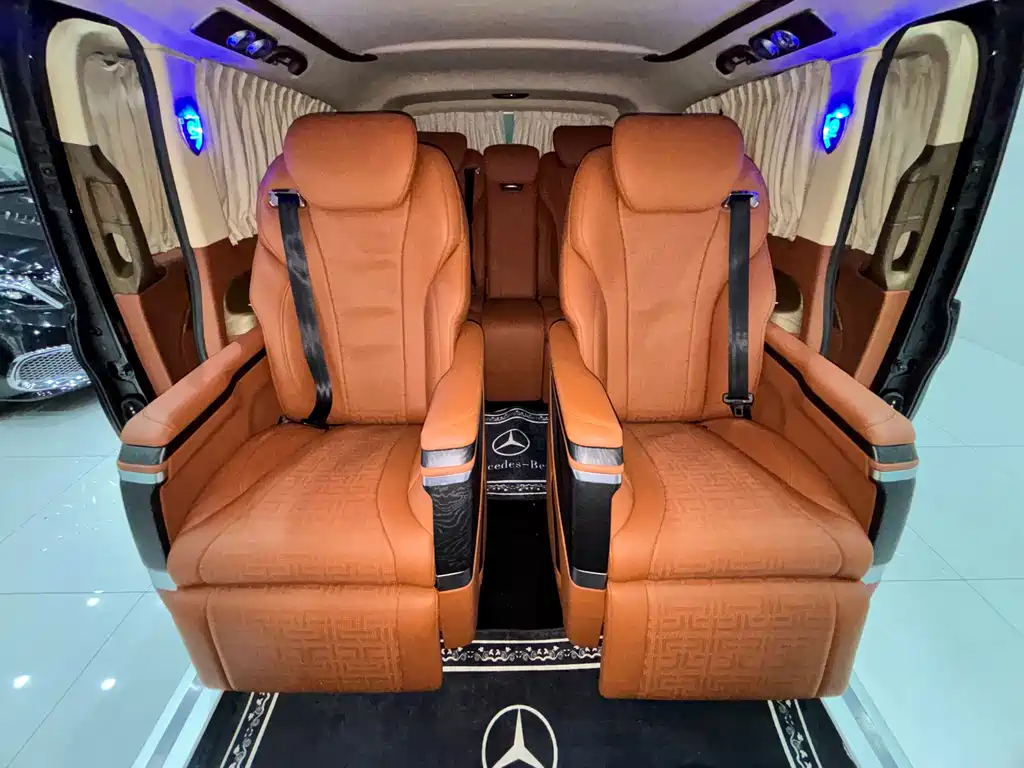 Mercedes-Benz Vito 2022 — фото 15