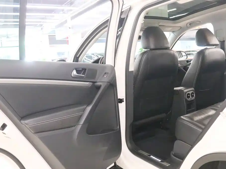 Volkswagen Tiguan 2017 — фото 15