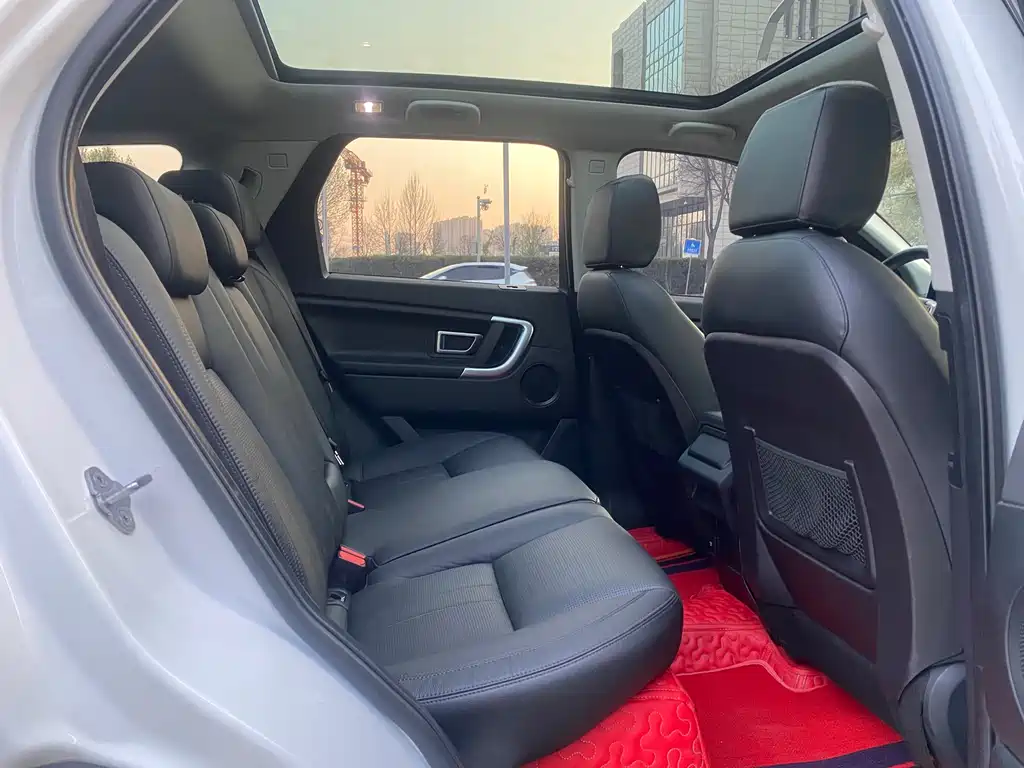 Land Rover Discovery Sport 2019 — фото 9