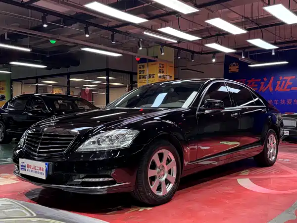 Mercedes-Benz S-Class 2012