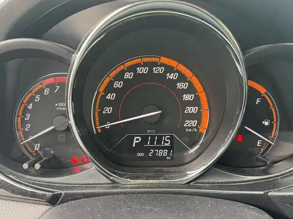 Toyota Yaris L 2022