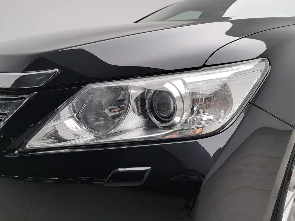 Toyota Camry 2015 — фото 7