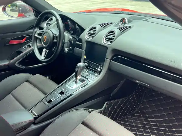 Porsche 718 2020