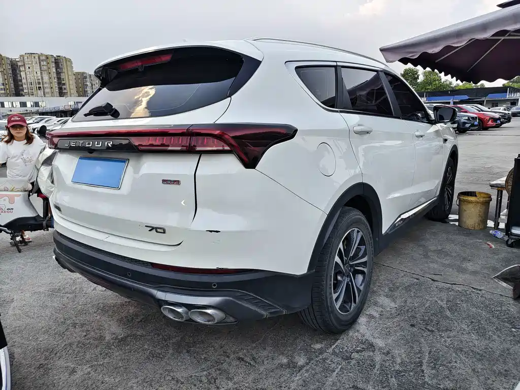 Jetour X70 PLUS 2021 — фото 14