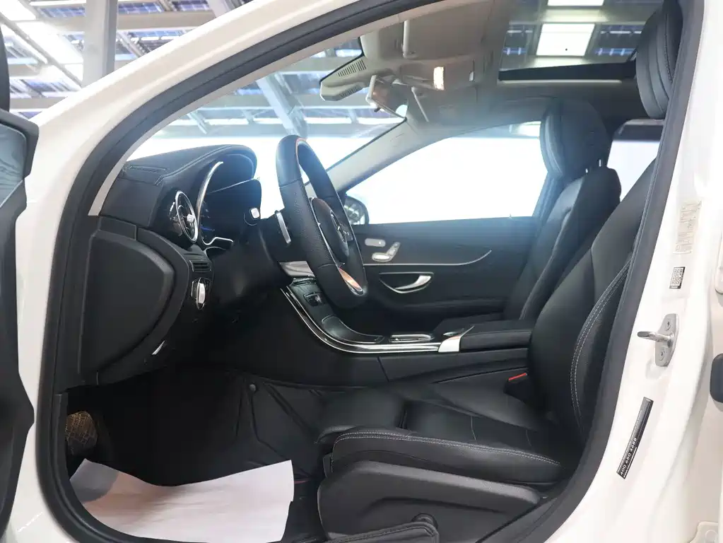 Mercedes-Benz C-Class 2020 — фото 11