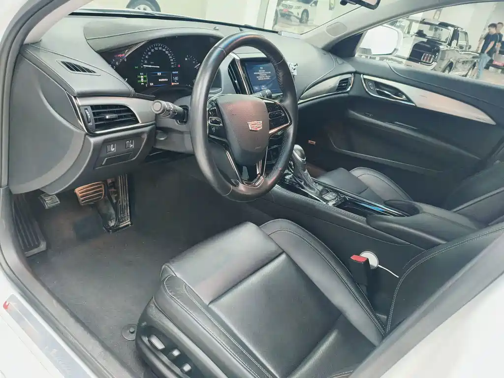 Cadillac ATS-L 2016 — фото 25