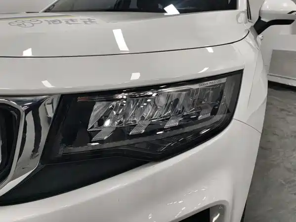 Geely Haoyue 2022