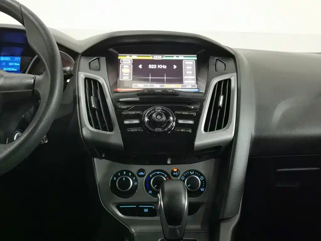 Ford Focus 2013 — фото 12