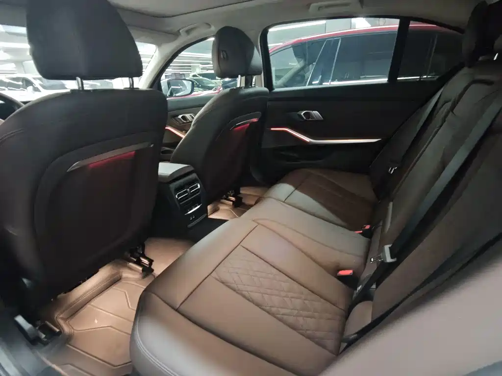 BMW 3 Series 2024