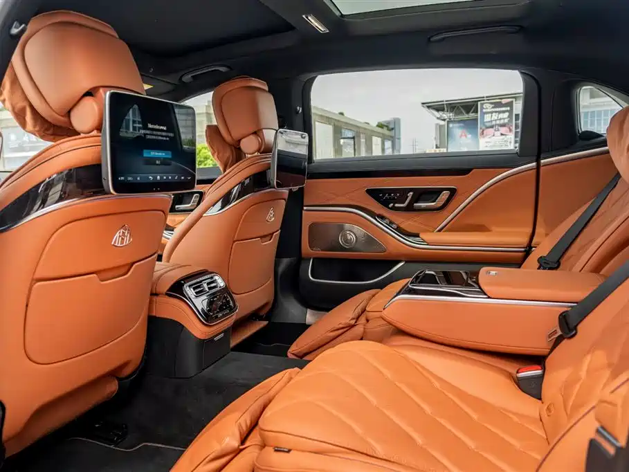 Mercedes-Benz S-Class 2024 — фото 11