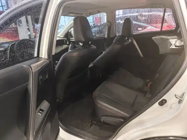 Toyota RAV4 2016