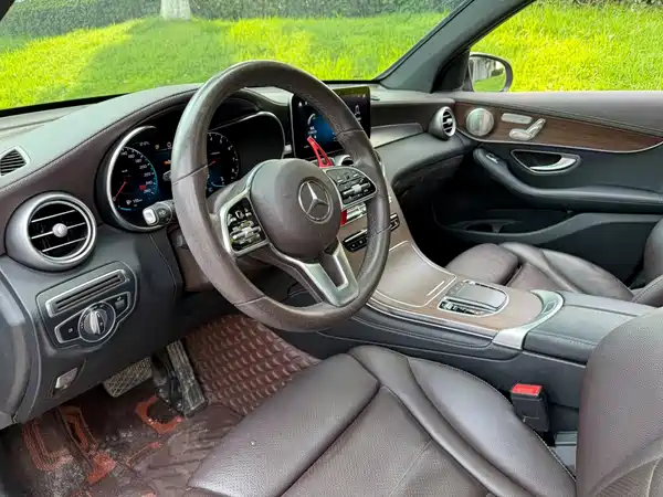 Mercedes-Benz GLC 2021