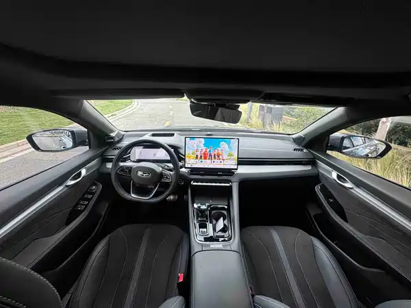 Geely Xingrui 2025
