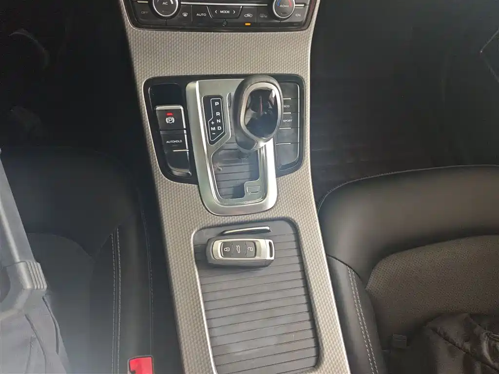 Geely Emgrand GS 2017 — фото 14
