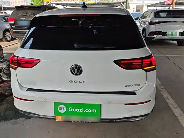 Volkswagen Golf 2021
