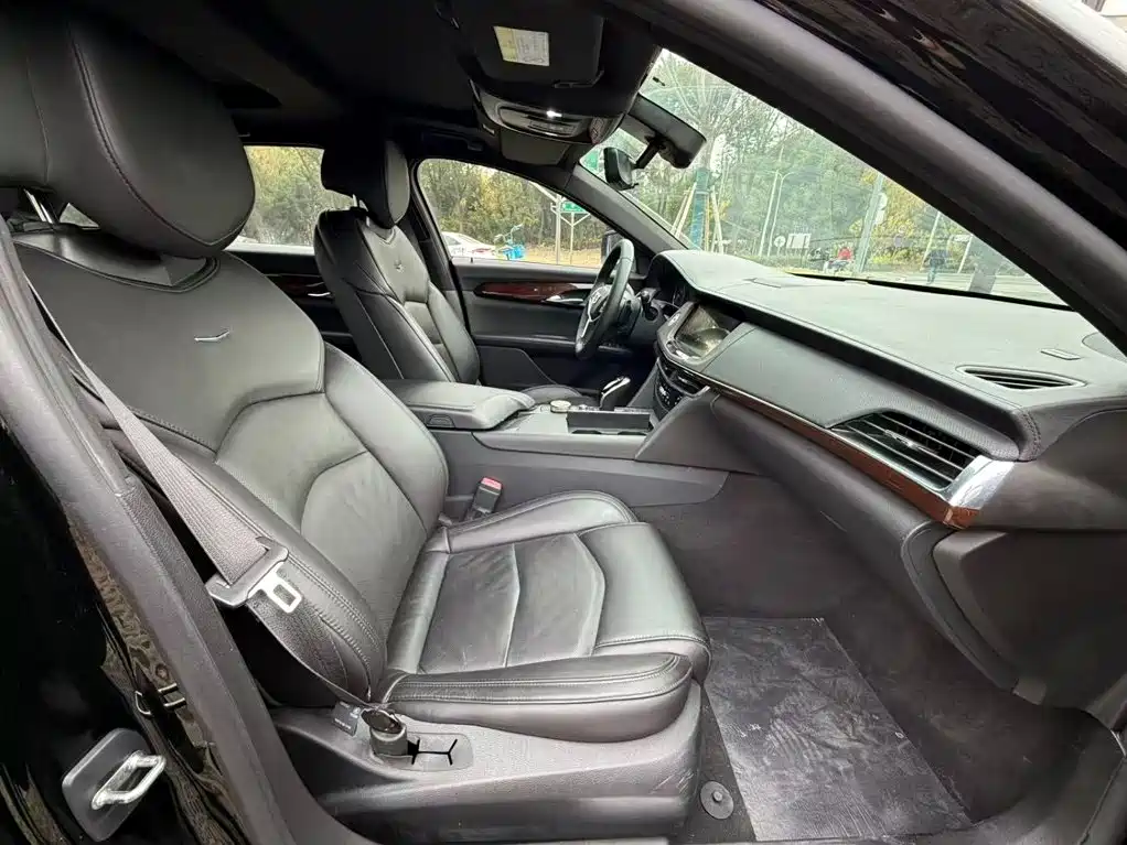 Cadillac CT6 2020 — фото 13