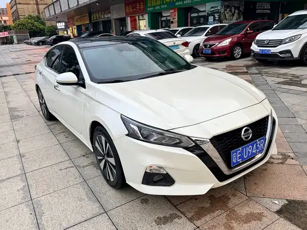 Nissan Teana 2023