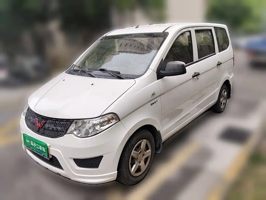 Wuling Hongguang 2016 — фото 1