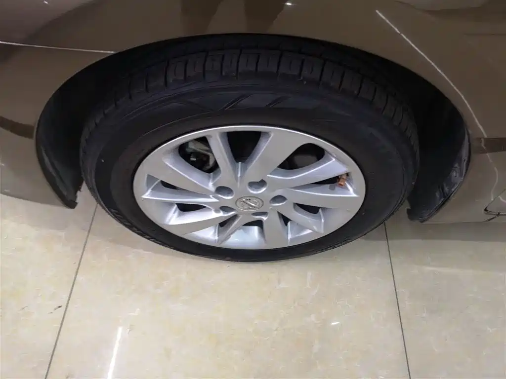 Nissan Sylphy 2015 — фото 23