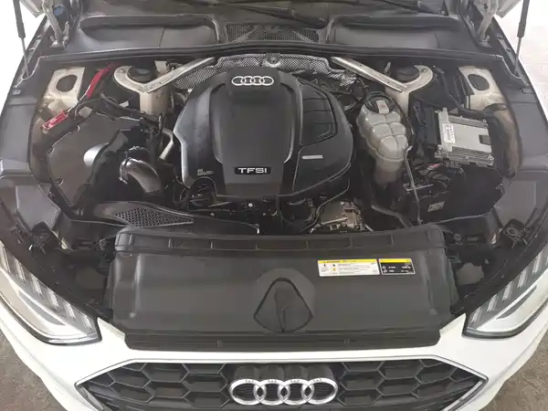 Audi A4L 2020