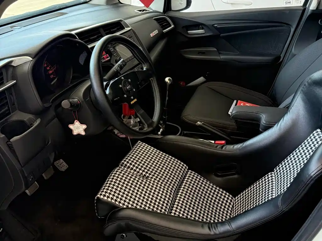 Honda Fit 2016