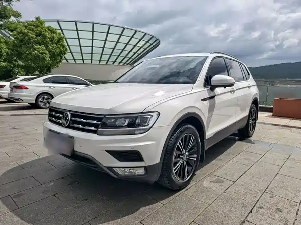 Volkswagen Tiguan L 2021