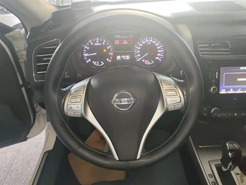 Nissan Teana 2017 — фото 10