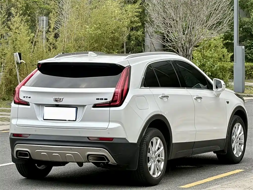 Cadillac XT4 2019 — фото 24