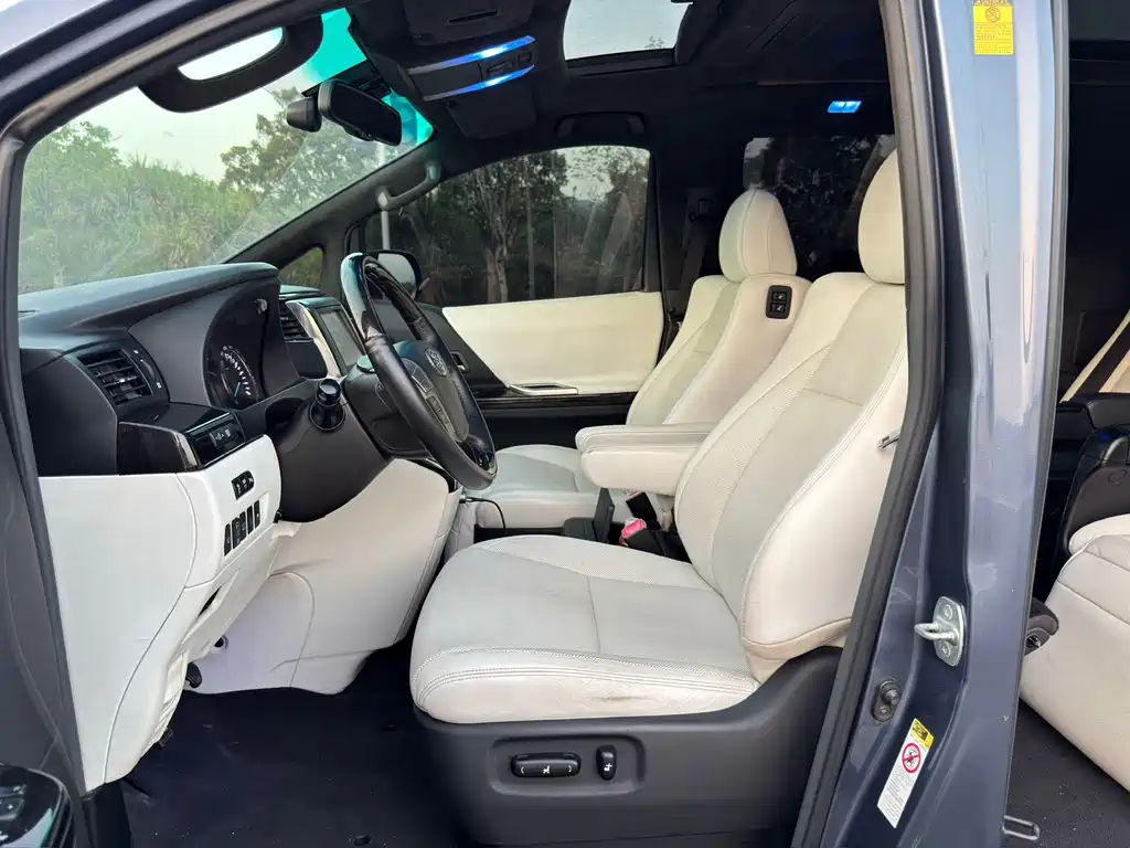 Toyota Alphard 2012 — фото 11