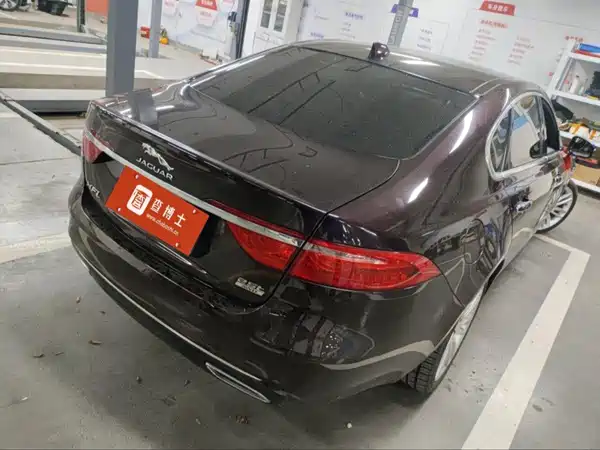 Jaguar XFL 2020