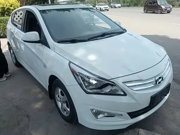 Hyundai Rui Yi 2016