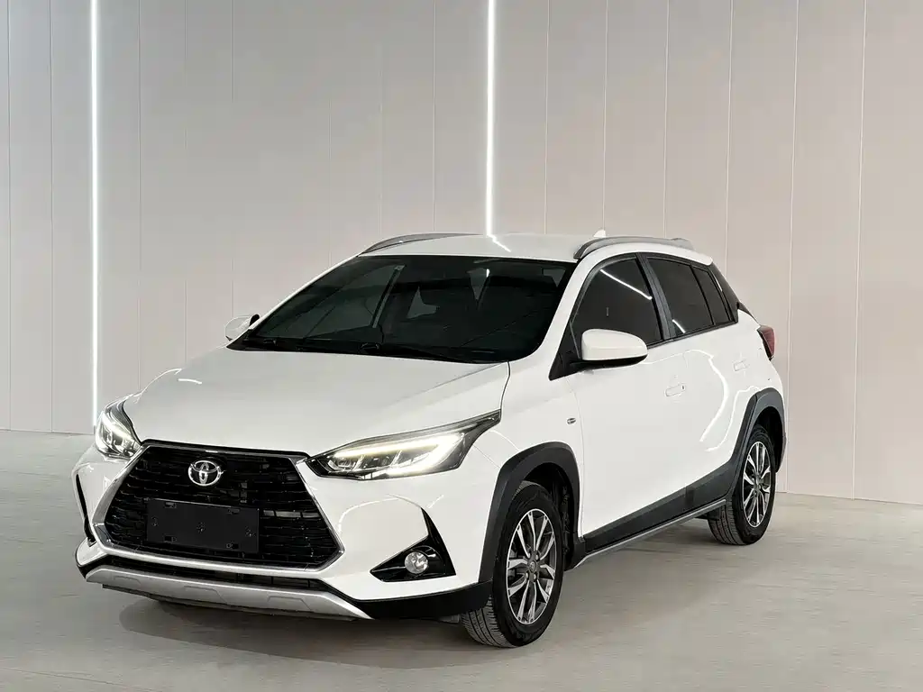 Toyota Yaris L 2022