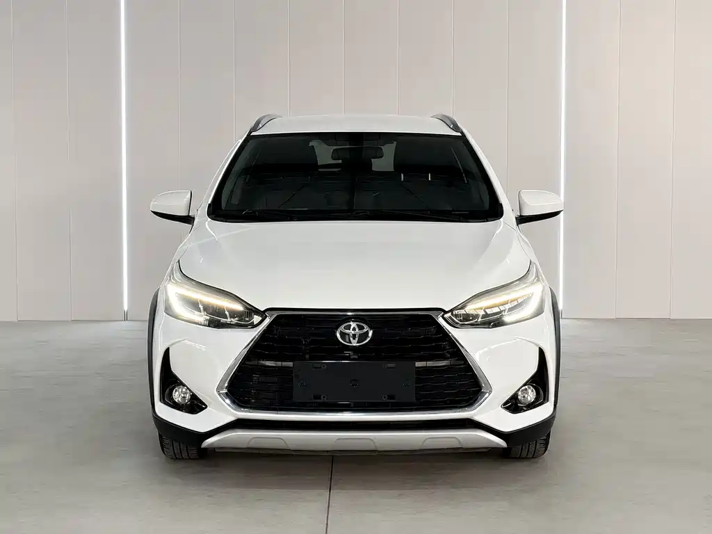 Toyota Yaris L 2022