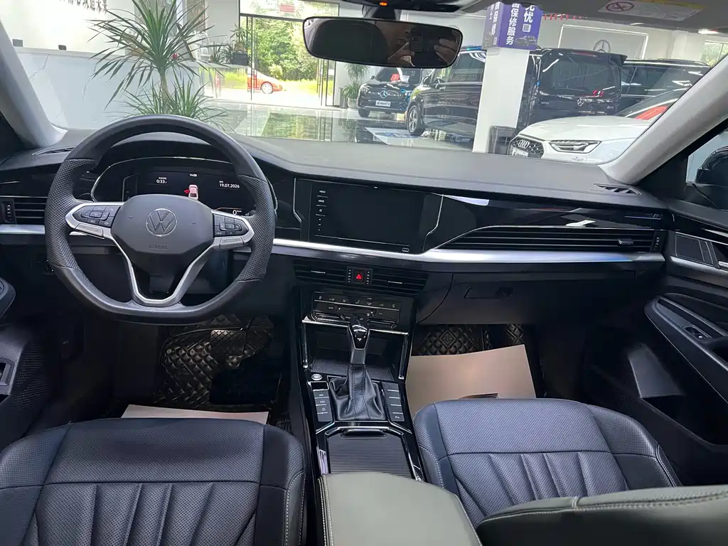 Volkswagen Passat 2025