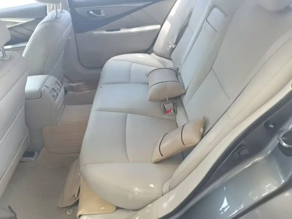 Infiniti Q50L 2015 — фото 17
