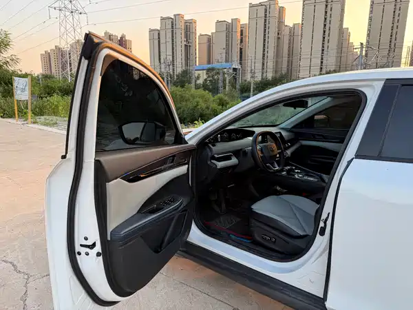 Changan UNI-V Smart Electric Idd 2023